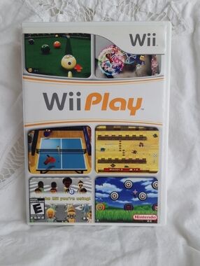 Nintendo WiiPlay Game Case - White and Orange Accents